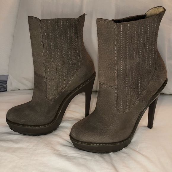 bcbgmaxazria ankle boots
